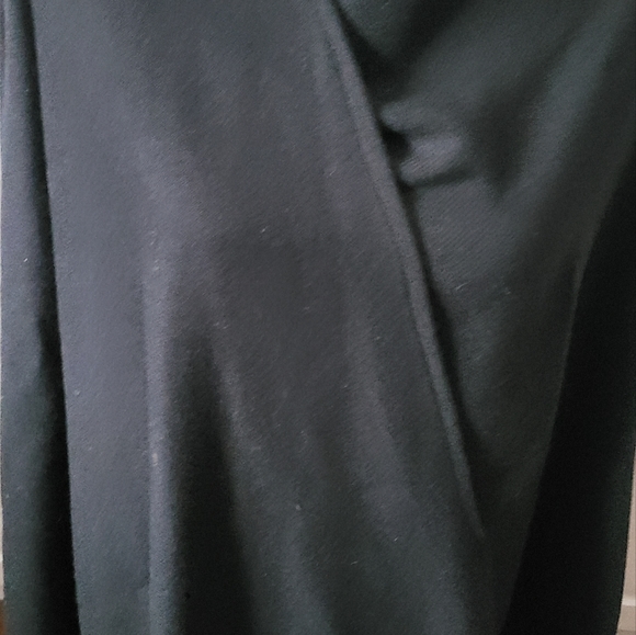 Black Wool Cape - Picture 3 of 9
